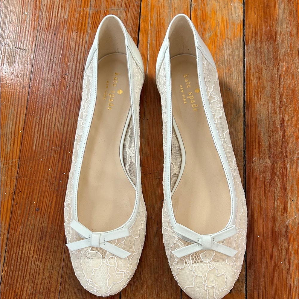 kate spade Women's Cream Lace Ballet Flats